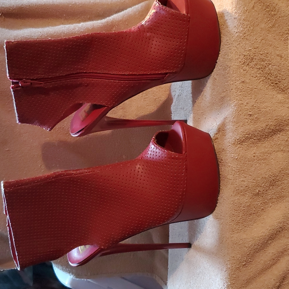 Sexy Red Heels